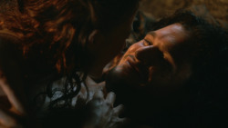 extant_GameOfThrones_3x04-KissedByFire_0974
