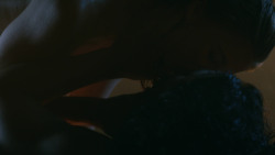 extant_GameOfThrones_3x04-KissedByFire_1001