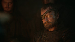 extant_GameOfThrones_3x04-KissedByFire_1096