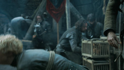 extant_GameOfThrones_3x04-KissedByFire_1182