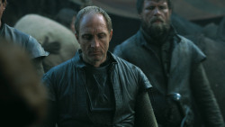 extant_GameOfThrones_3x04-KissedByFire_1188