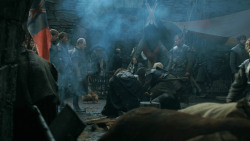 extant_GameOfThrones_3x04-KissedByFire_1204