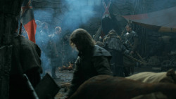 extant_GameOfThrones_3x04-KissedByFire_1208