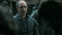 extant_GameOfThrones_3x04-KissedByFire_1214