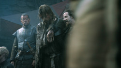 extant_GameOfThrones_3x04-KissedByFire_1217