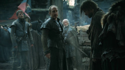 extant_GameOfThrones_3x04-KissedByFire_1229