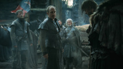 extant_GameOfThrones_3x04-KissedByFire_1230