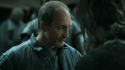 extant_GameOfThrones_3x04-KissedByFire_1238