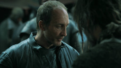 extant_GameOfThrones_3x04-KissedByFire_1239