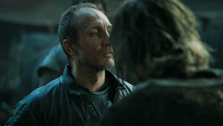 extant_GameOfThrones_3x04-KissedByFire_1248