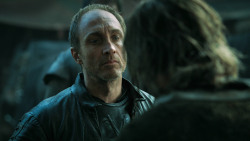 extant_GameOfThrones_3x04-KissedByFire_1251