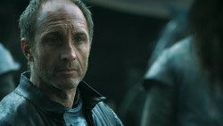 extant_GameOfThrones_3x04-KissedByFire_1280