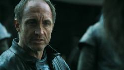 extant_GameOfThrones_3x04-KissedByFire_1305
