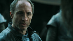 extant_GameOfThrones_3x04-KissedByFire_1306