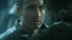 extant_GameOfThrones_3x04-KissedByFire_1317
