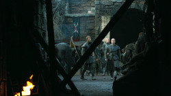 extant_GameOfThrones_3x04-KissedByFire_1356