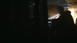 extant_GameOfThrones_3x04-KissedByFire_1362