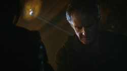 extant_GameOfThrones_3x04-KissedByFire_1393
