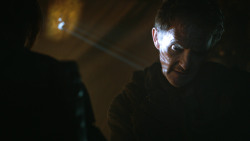 extant_GameOfThrones_3x04-KissedByFire_1394