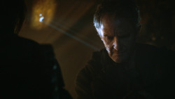 extant_GameOfThrones_3x04-KissedByFire_1402