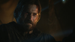 extant_GameOfThrones_3x04-KissedByFire_1415