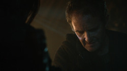 extant_GameOfThrones_3x04-KissedByFire_1422