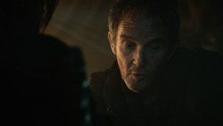 extant_GameOfThrones_3x04-KissedByFire_1432