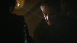 extant_GameOfThrones_3x04-KissedByFire_1437