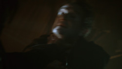 extant_GameOfThrones_3x04-KissedByFire_1440