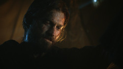extant_GameOfThrones_3x04-KissedByFire_1444
