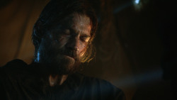 extant_GameOfThrones_3x04-KissedByFire_1449