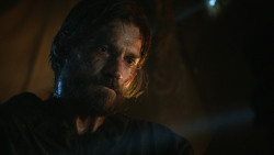 extant_GameOfThrones_3x04-KissedByFire_1450