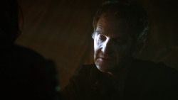 extant_GameOfThrones_3x04-KissedByFire_1453