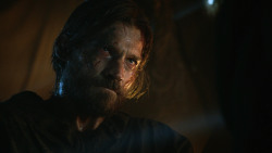 extant_GameOfThrones_3x04-KissedByFire_1468