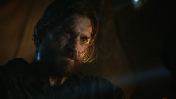 extant_GameOfThrones_3x04-KissedByFire_1476