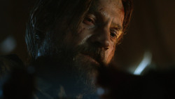 extant_GameOfThrones_3x04-KissedByFire_1519