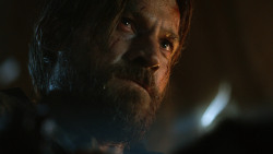 extant_GameOfThrones_3x04-KissedByFire_1526