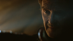 extant_GameOfThrones_3x04-KissedByFire_1532
