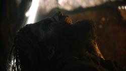 extant_GameOfThrones_3x04-KissedByFire_1541