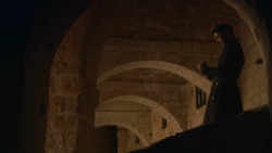 extant_GameOfThrones_3x04-KissedByFire_1544