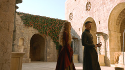 extant_GameOfThrones_3x04-KissedByFire_1579