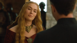 extant_GameOfThrones_3x04-KissedByFire_1590