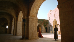 extant_GameOfThrones_3x04-KissedByFire_1633