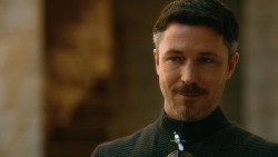 extant_GameOfThrones_3x04-KissedByFire_1635
