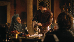 extant_GameOfThrones_3x04-KissedByFire_1643