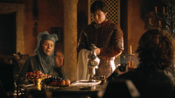 extant_GameOfThrones_3x04-KissedByFire_1647
