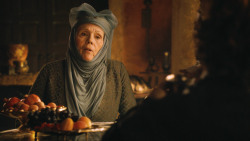 extant_GameOfThrones_3x04-KissedByFire_1653