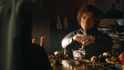 extant_GameOfThrones_3x04-KissedByFire_1658