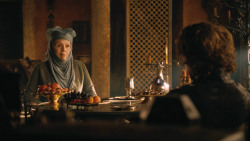 extant_GameOfThrones_3x04-KissedByFire_1674