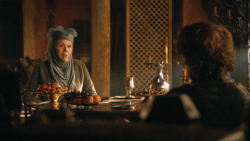 extant_GameOfThrones_3x04-KissedByFire_1676
